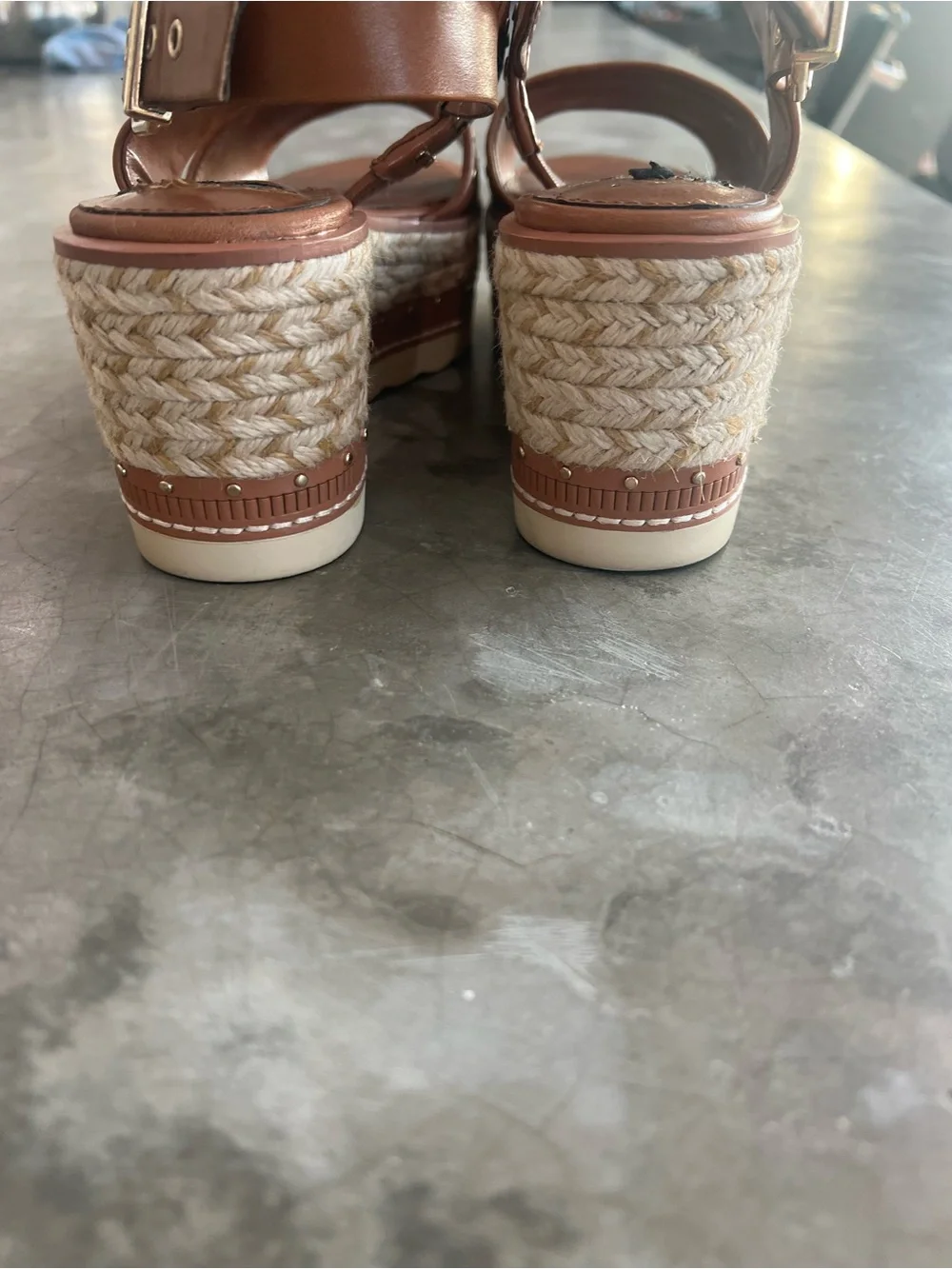 Vince Camuto Platform Wedge Sandal size 81/2, Marsa
